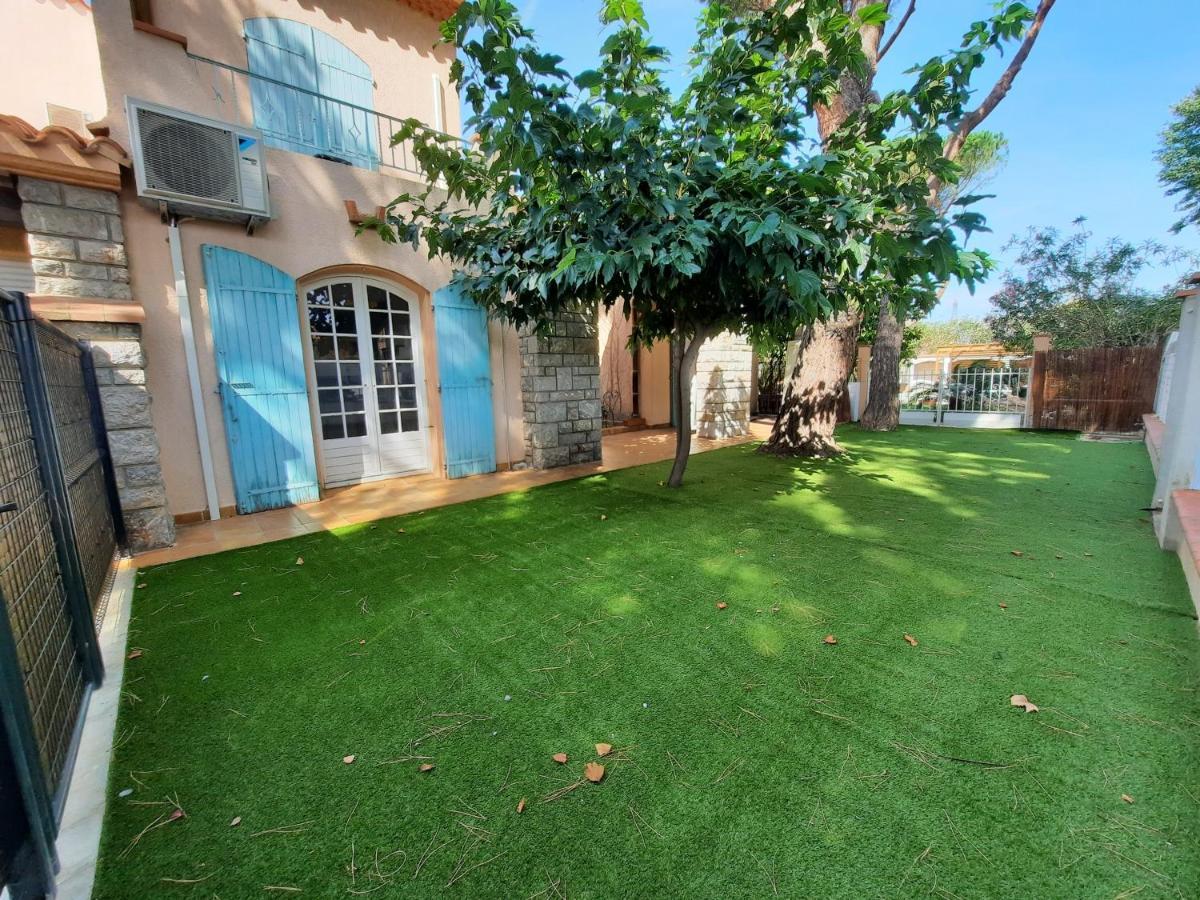 Domaine Des Pins Villa Saint-Estève Buitenkant foto