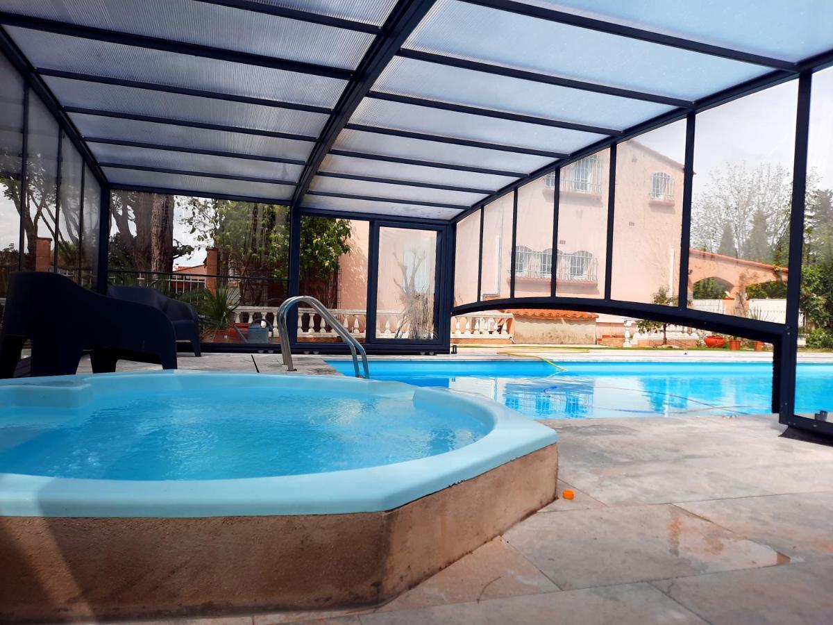 Domaine Des Pins Villa Saint-Estève Buitenkant foto